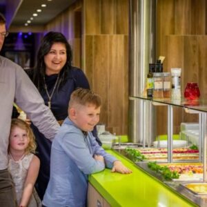 Majoituspaketti illallisella